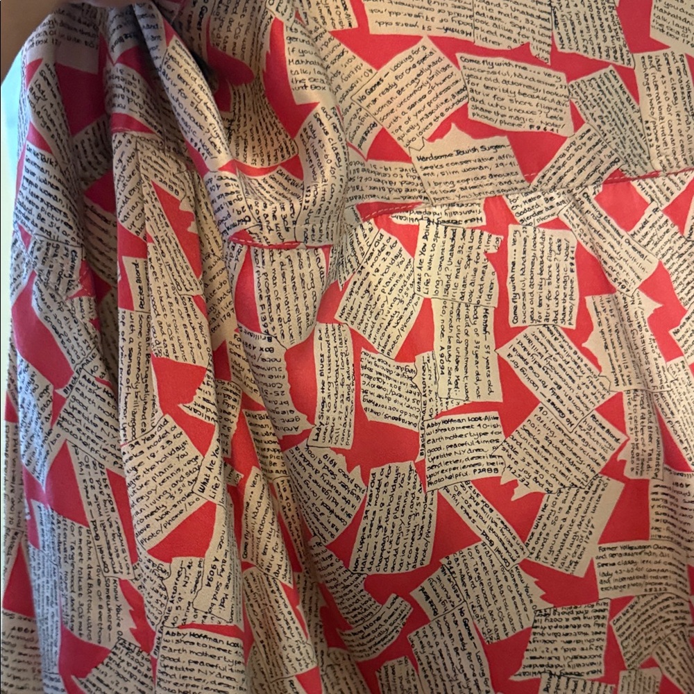 Nicole Miller Red and Cream Textured Blouse 100 silk made in Korea - Picture 10 of 12